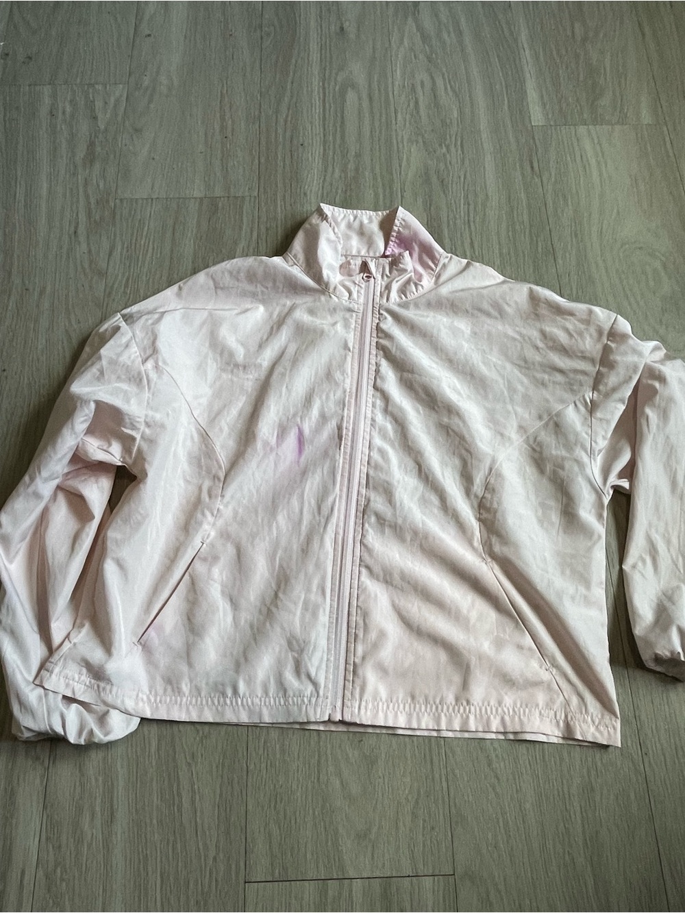 Women's Lightweight Zip-Front windbreaker Jacket in Pale Pink